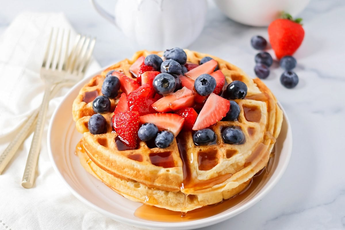 Homemade Buttermilk Waffles: Easy Recipe for Fluffy, Crispy Perfection